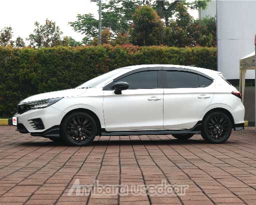 WEB-2021-PUTIH-B1652WIA-05