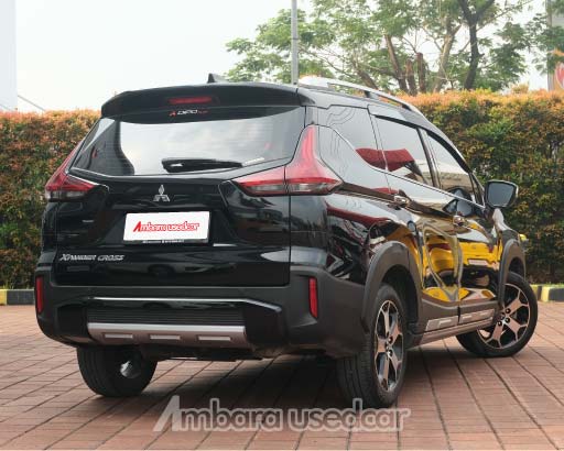 xpander cross 2021 depok