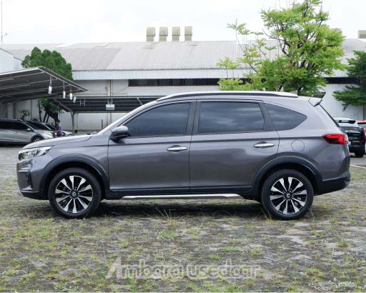 br-v prestige abu abu bekas depok